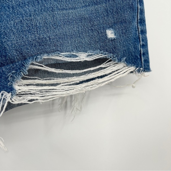 Levi's 501 medium wash button placket frayed raw edge whiskered denim shorts. - Picture 5 of 13